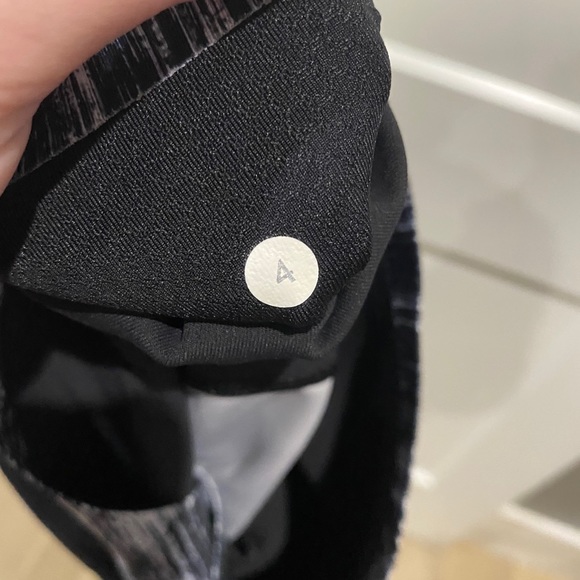 Lululemon crop - Picture 5 of 5